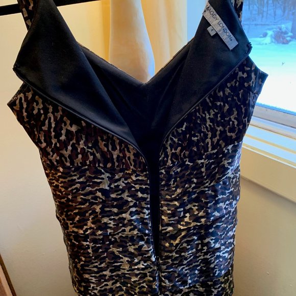 Maggy London Dress, Brown, black & gold print, Size 4, Under knee, All lining.LN - Picture 7 of 13